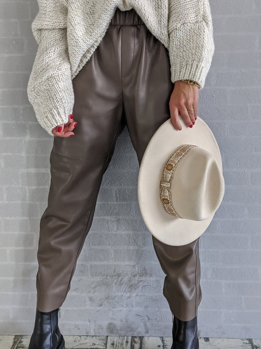 Lässige Kunstlederpants WANTED – versch. Farben