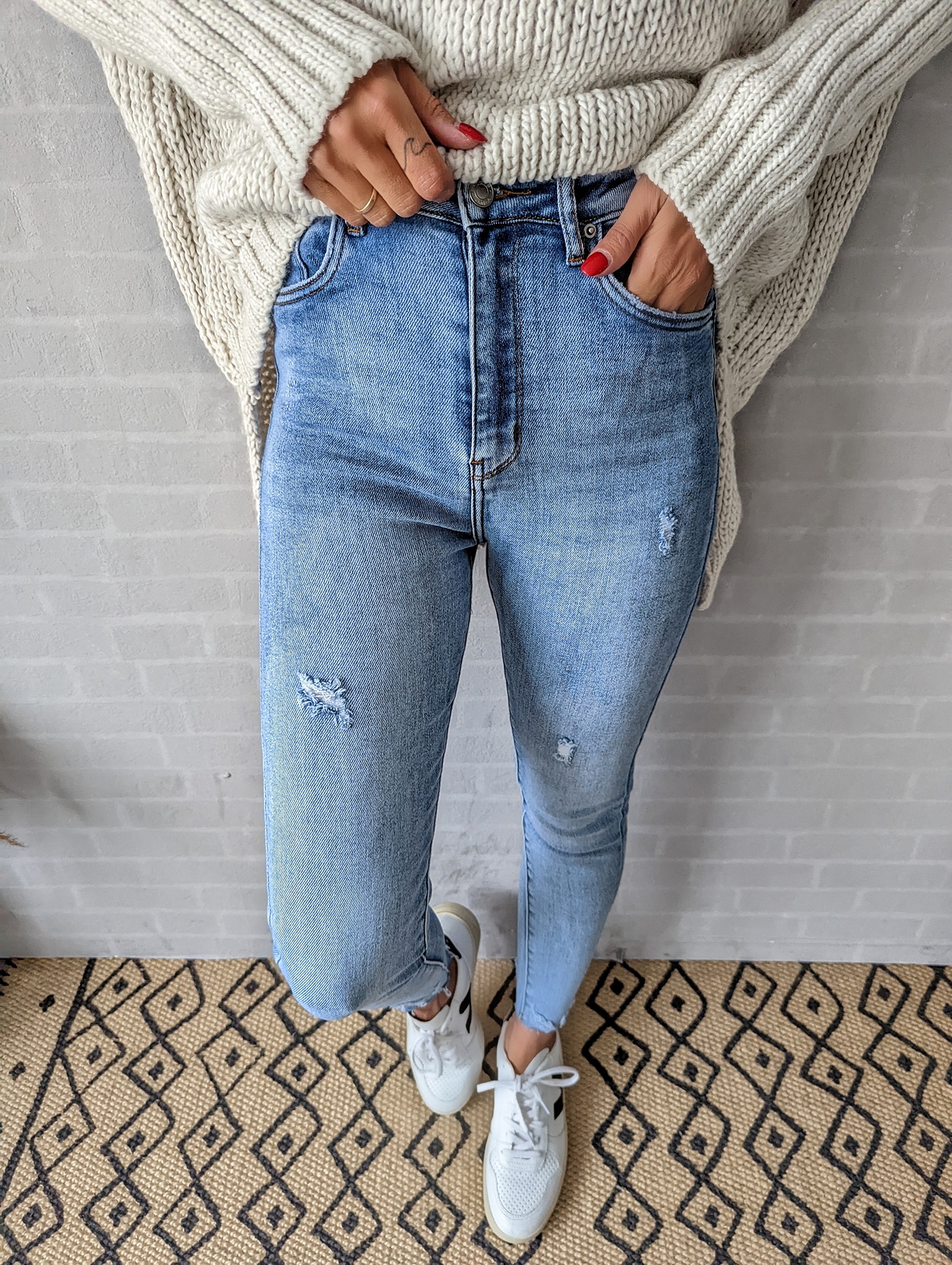 Skinny Jeans TIGHT AND HIGH- light blue destroyed