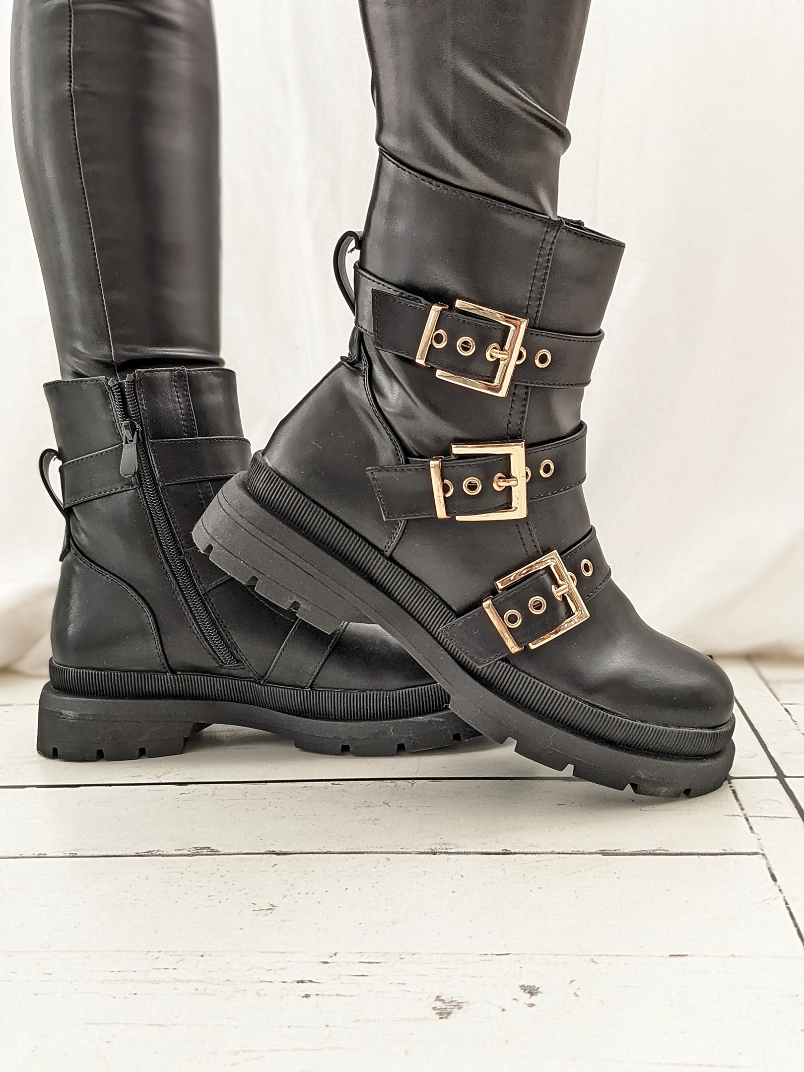 Boots GOLDEN BUCKLE – schwarz SALE