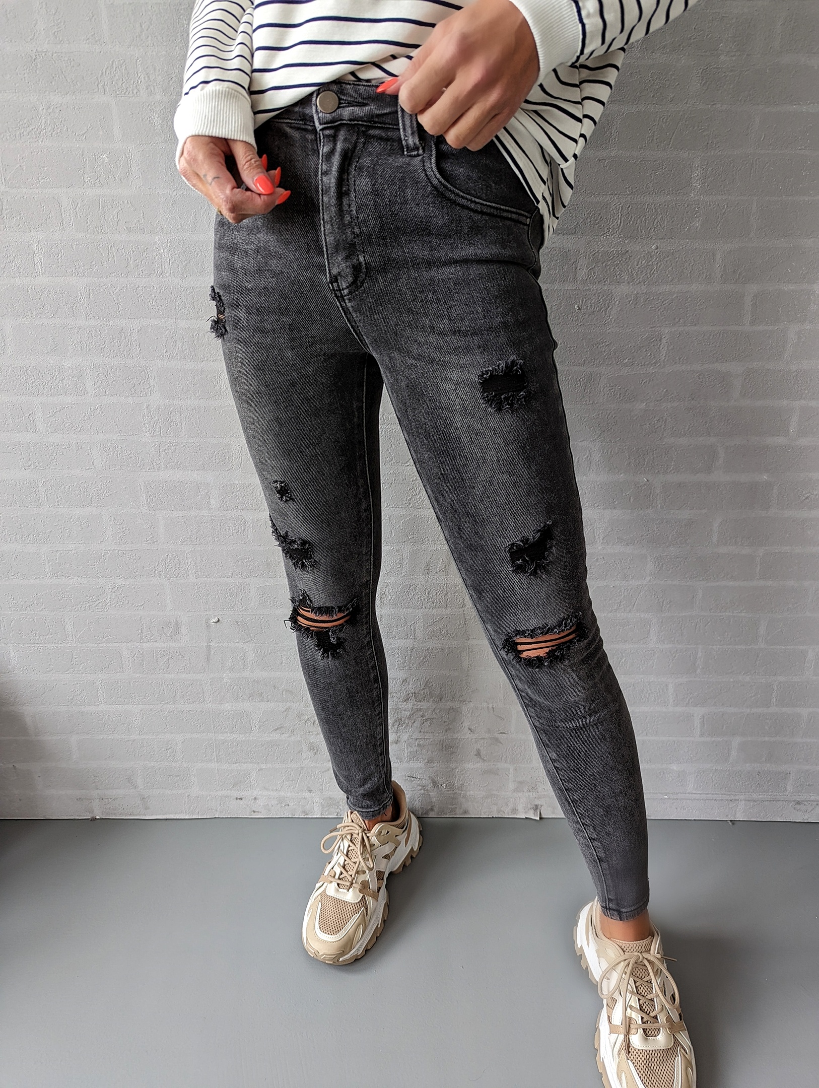Skinny Jeans BONNIE – black washed destroyed