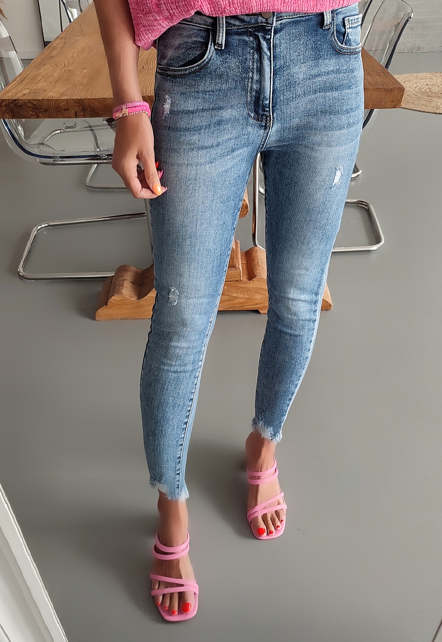 Skinny Jeans CAROLINE – dunkelblau light destroyed