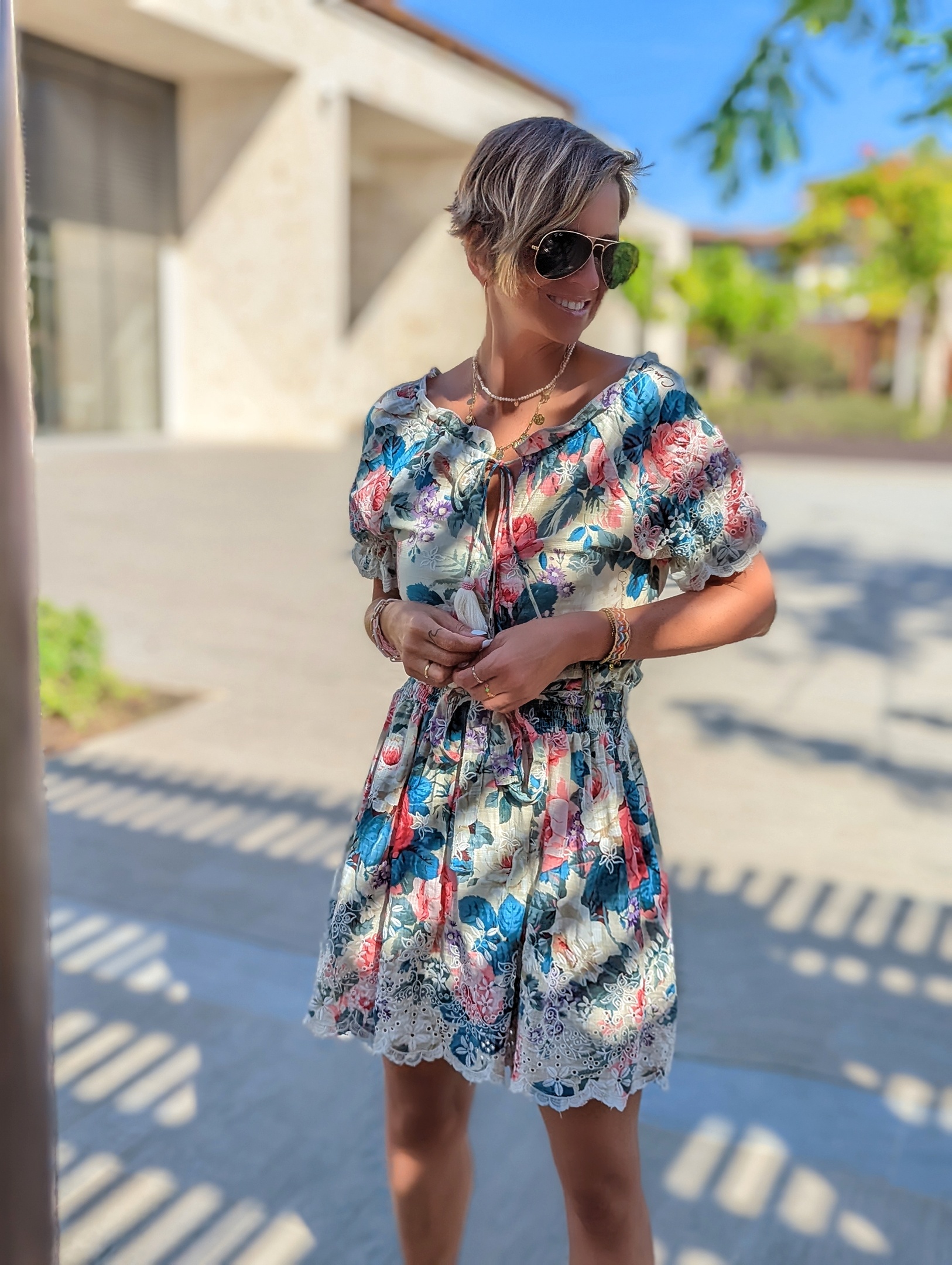 Kurzes Kleid FLOWERY PALACE – exclusive collection