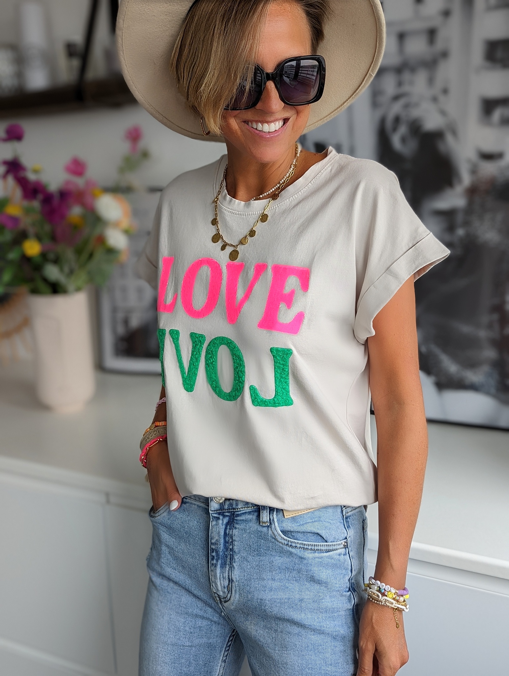 Shirt LOVE IS LOVE – versch. Farben