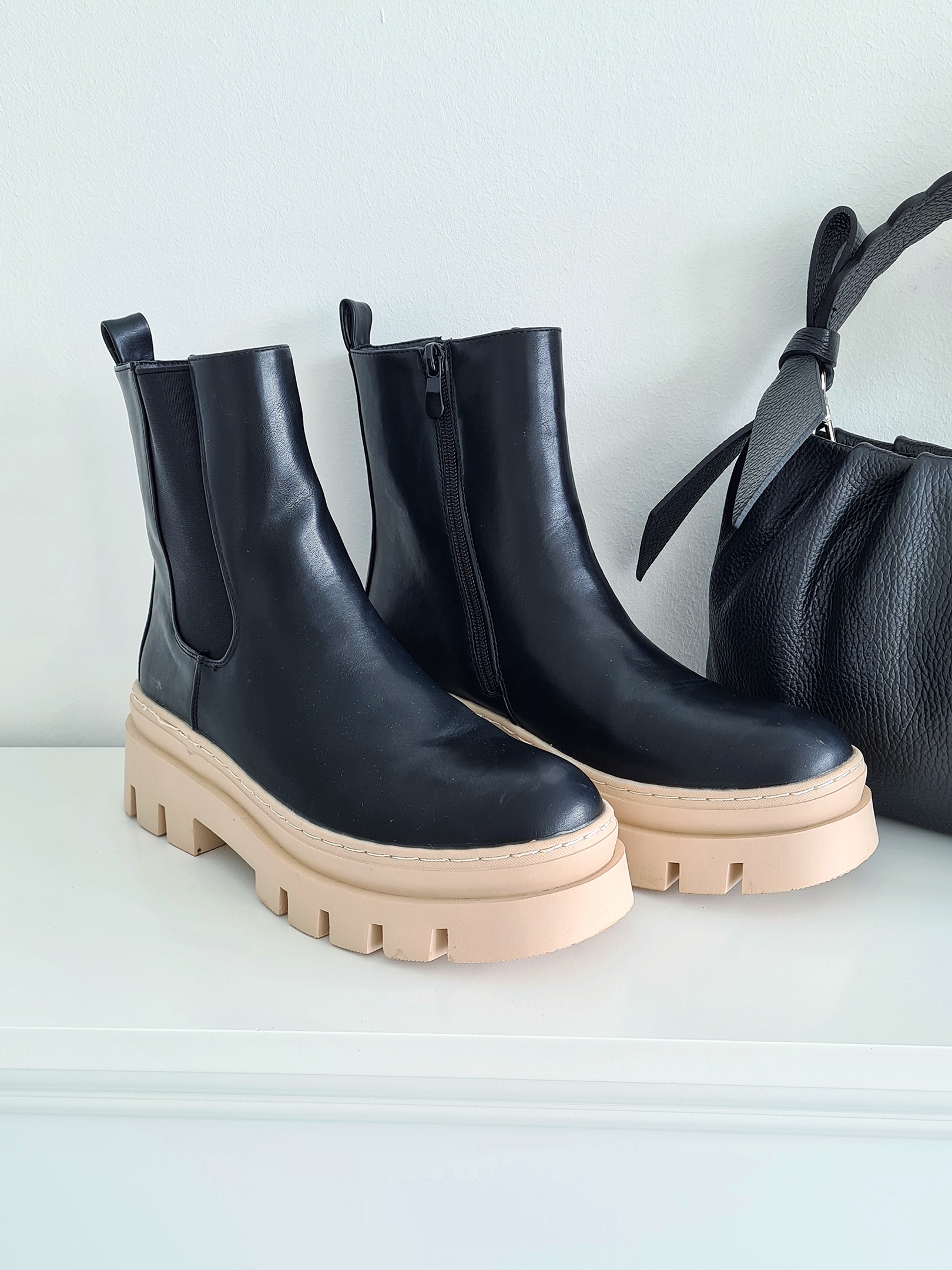 Boots DOWNTOWN – black-beige