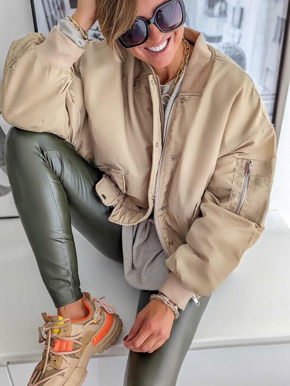 Coole BOMBERJACKE – On Chill tonight – beige