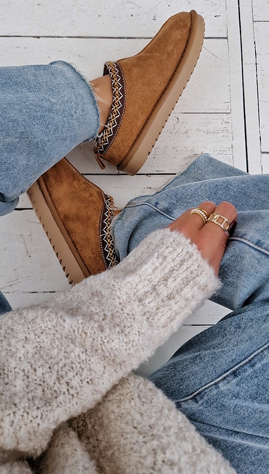 Slipboots Sydney – camel