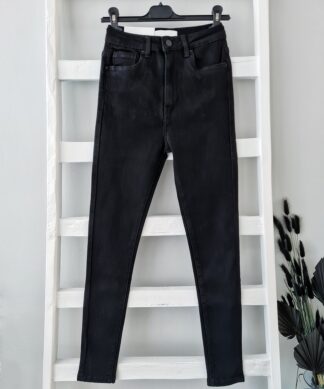 Skinny Jeans TIGHT AND HIGH- deep black