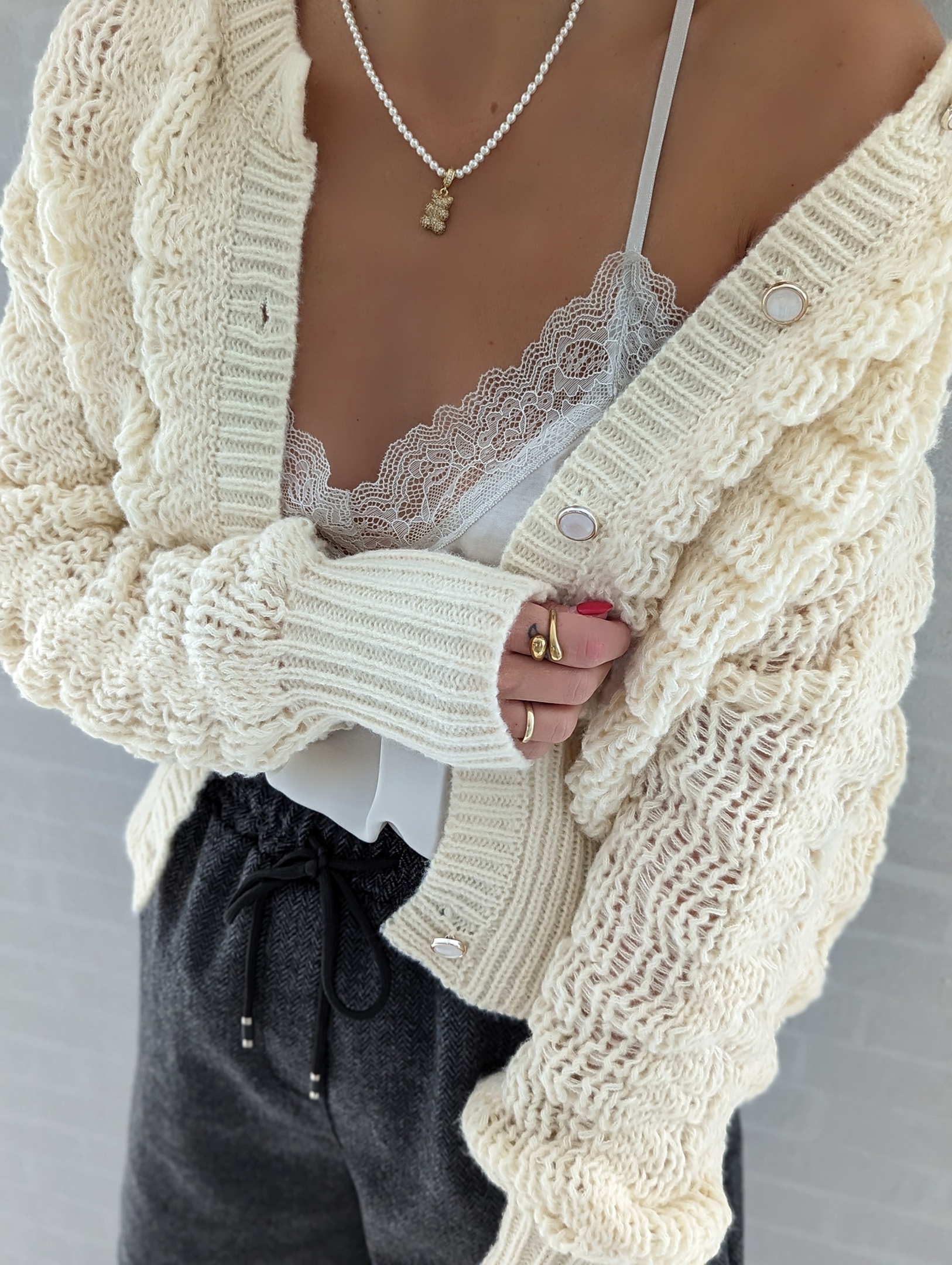 Spitzentop BEYOND WORDS LACE  – versch. Farben