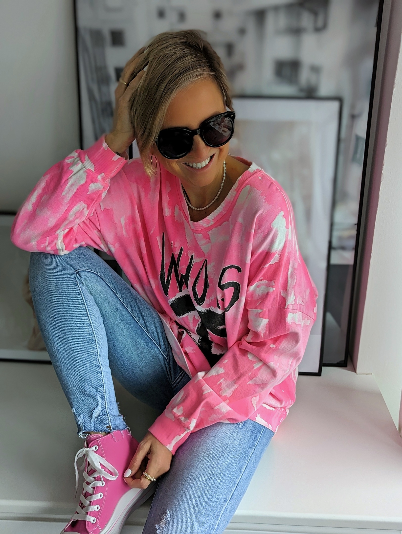Sweater Who is – pink