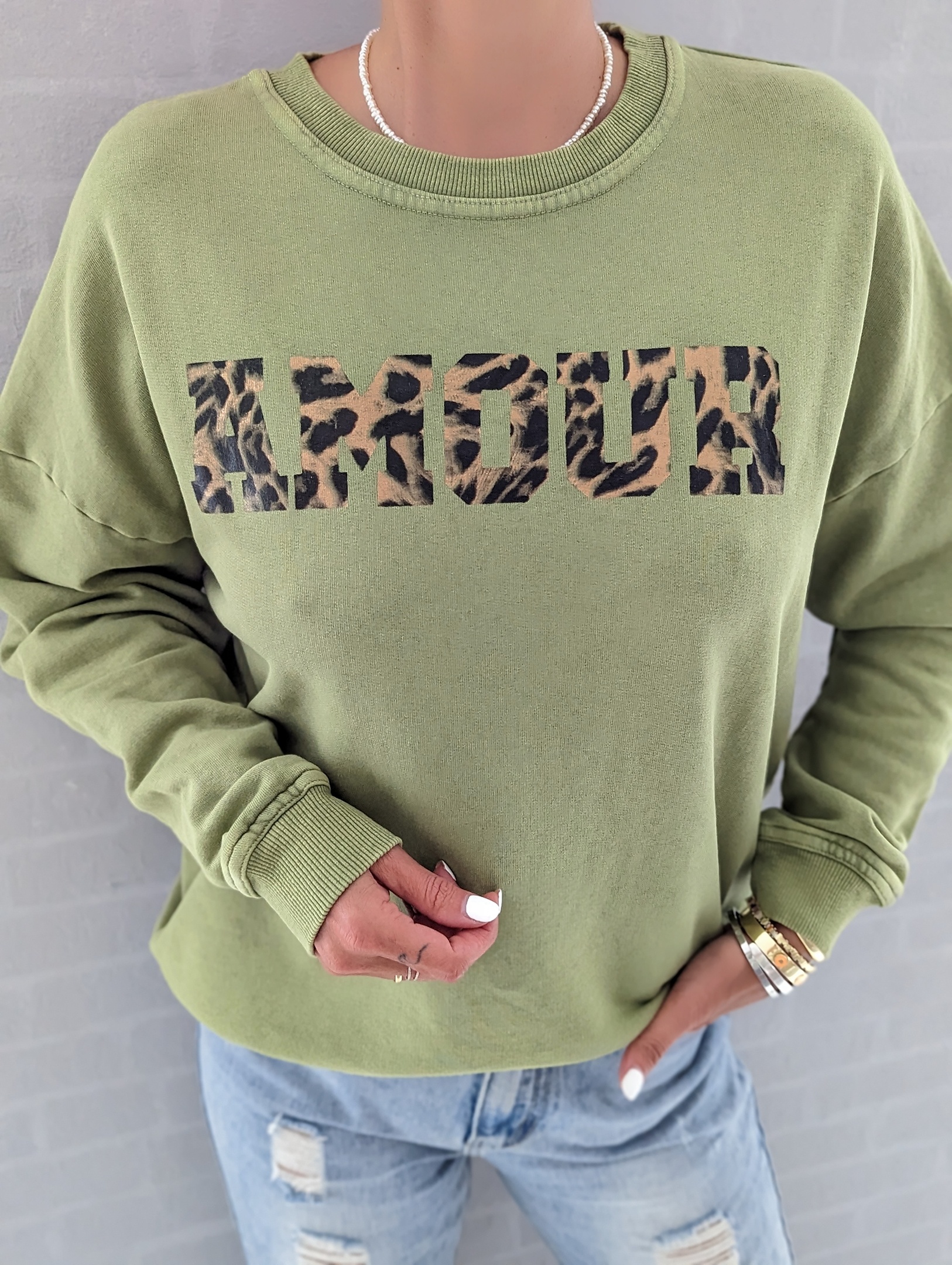 Sweater AMOUR LEO GOLD – matcha