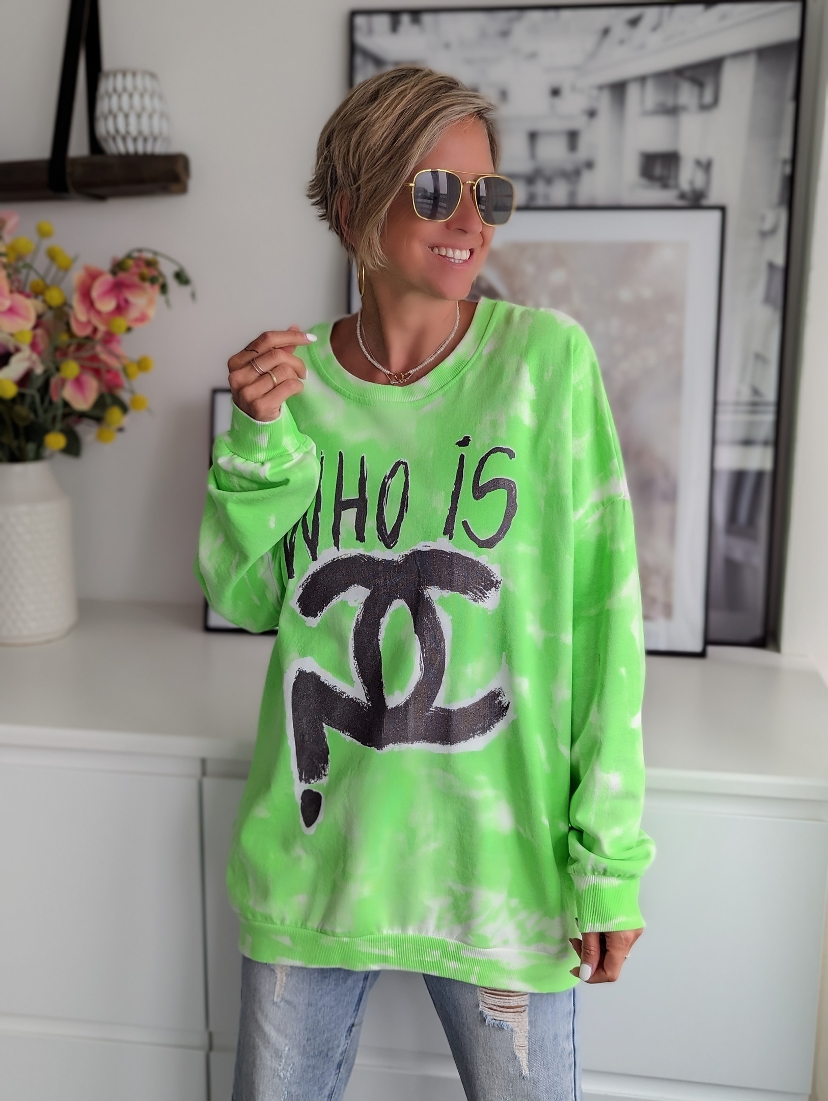 Sweater Who is – neongrün