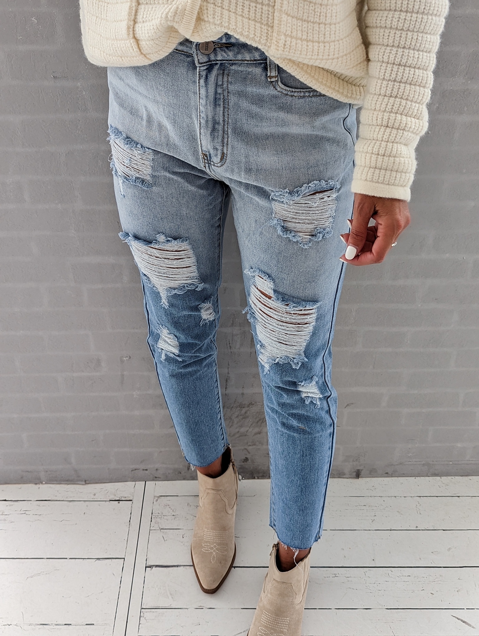 Skinny Boyfriend Jeans TILLY – light blue destroyed