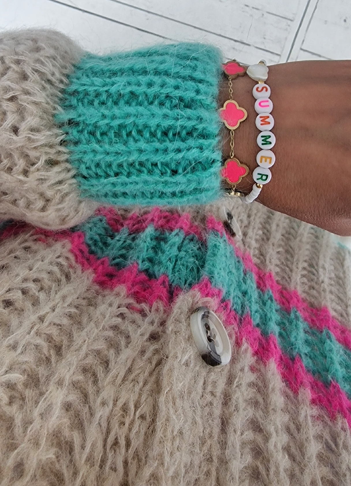 Armband COLOURFUL LEAF PINK – gold