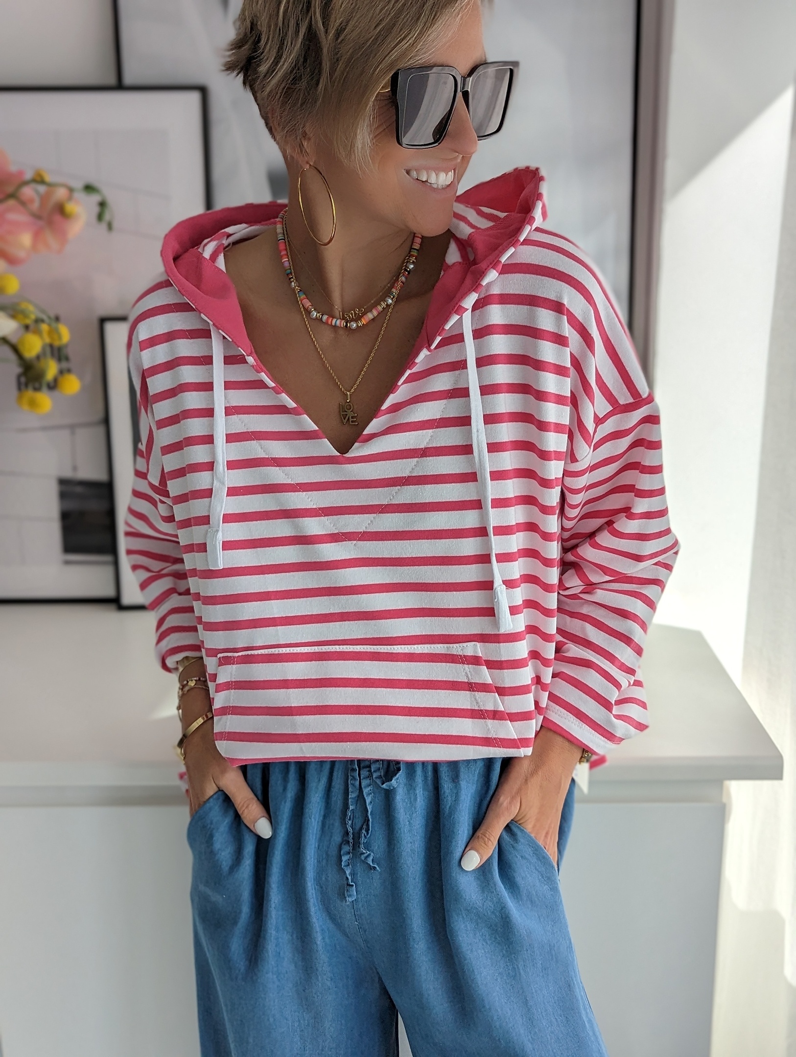 Hoodie – STRIPED V-NECK – versch. Farben