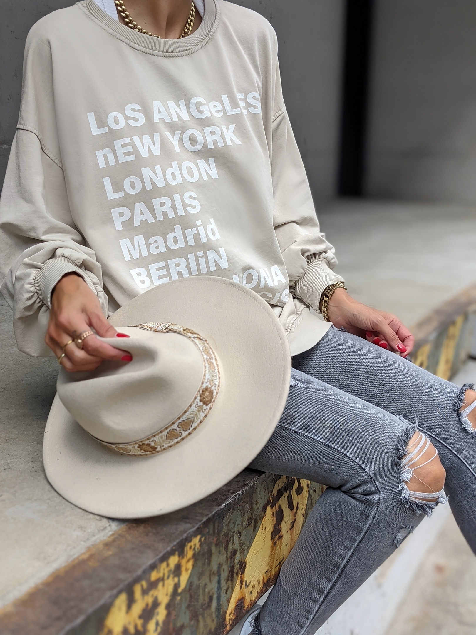 Sweater GLOBAL GIRL – versch. Farben