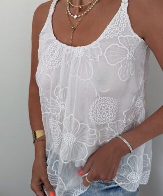 Top WHITE FLOWERS