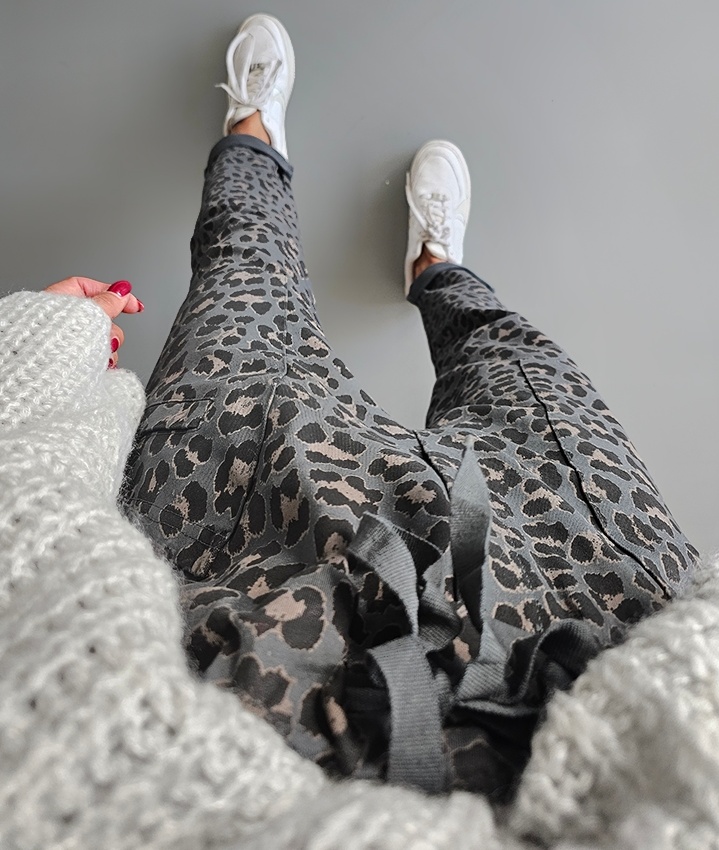 Lässige Jogpants CASUALLY ANIMALPRINT