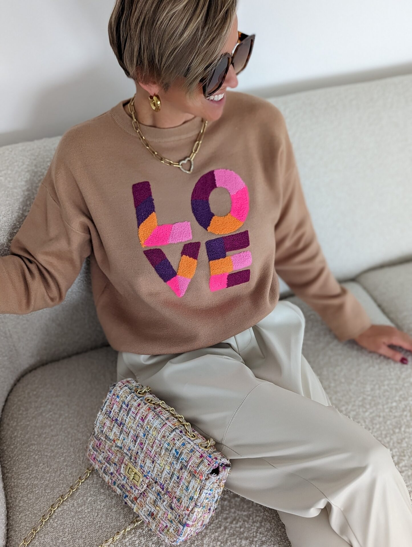 Strickpullover ALL YOU NEED IS LOVE – versch. Farben