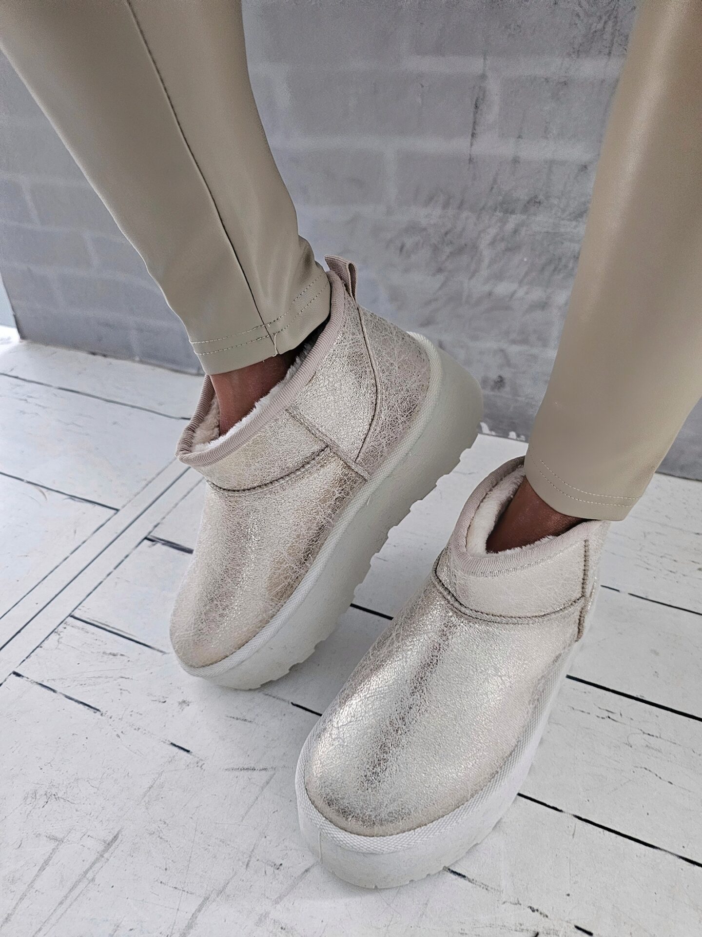 Plateau Boots HOVER – gold