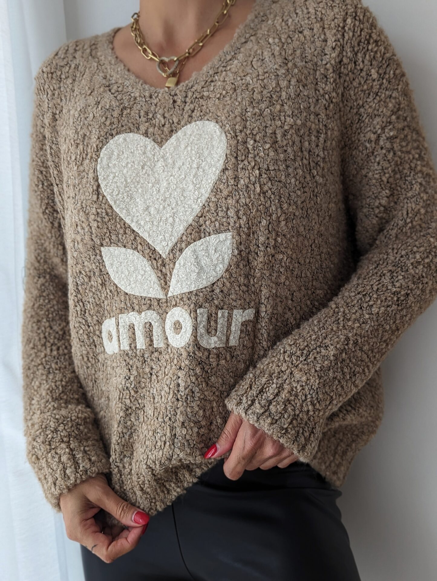 Strickpullover mit V-Ausschnitt AMOUR geflockt