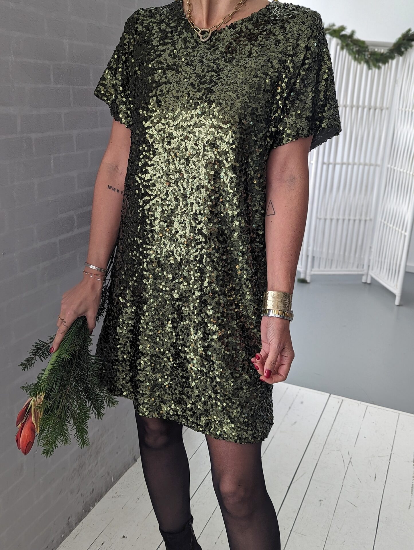 kurzes Shirtkleid SHINE – versch. Farben