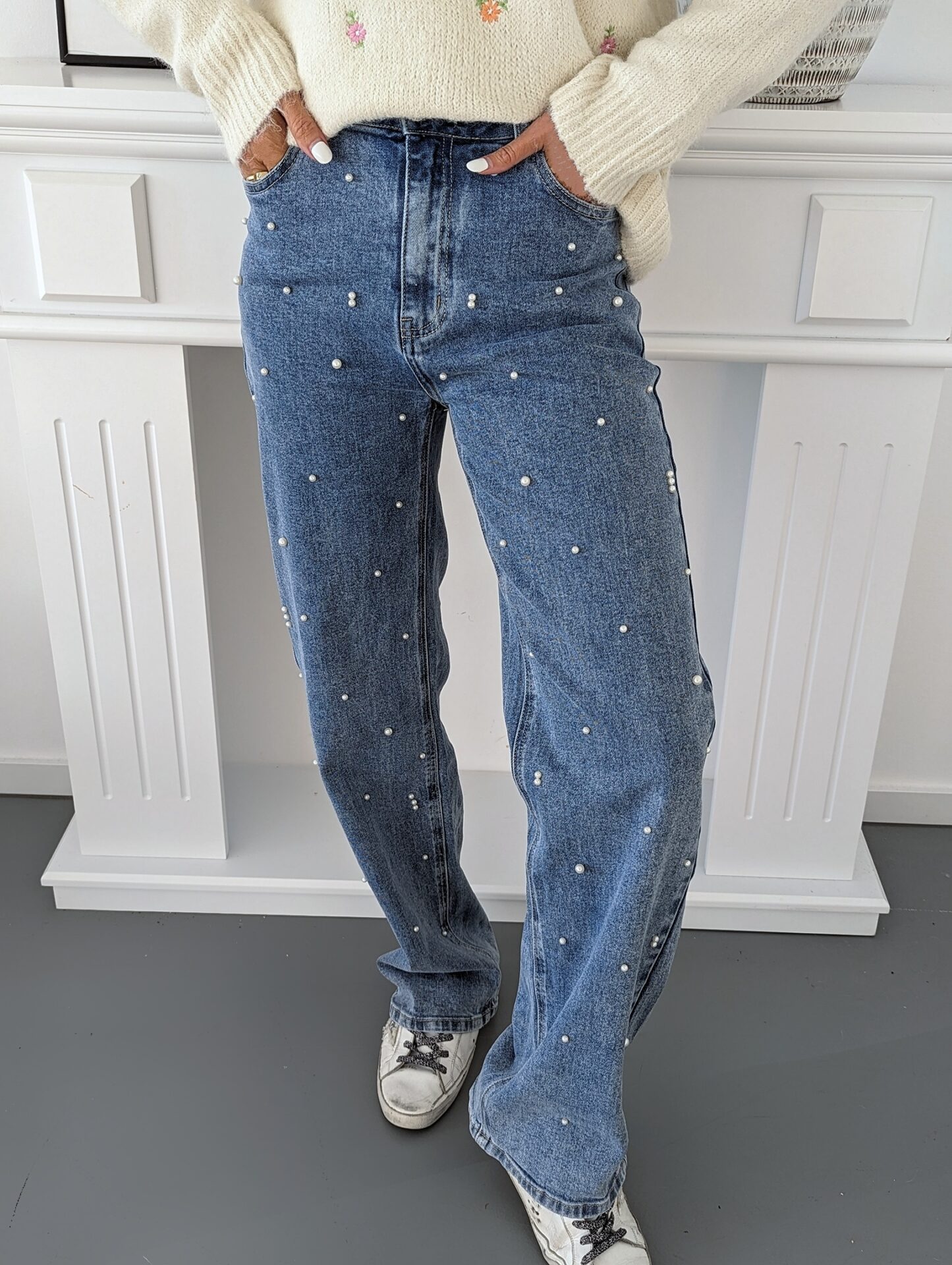 Straight Leg Jeans PEARLS FRONT – blau