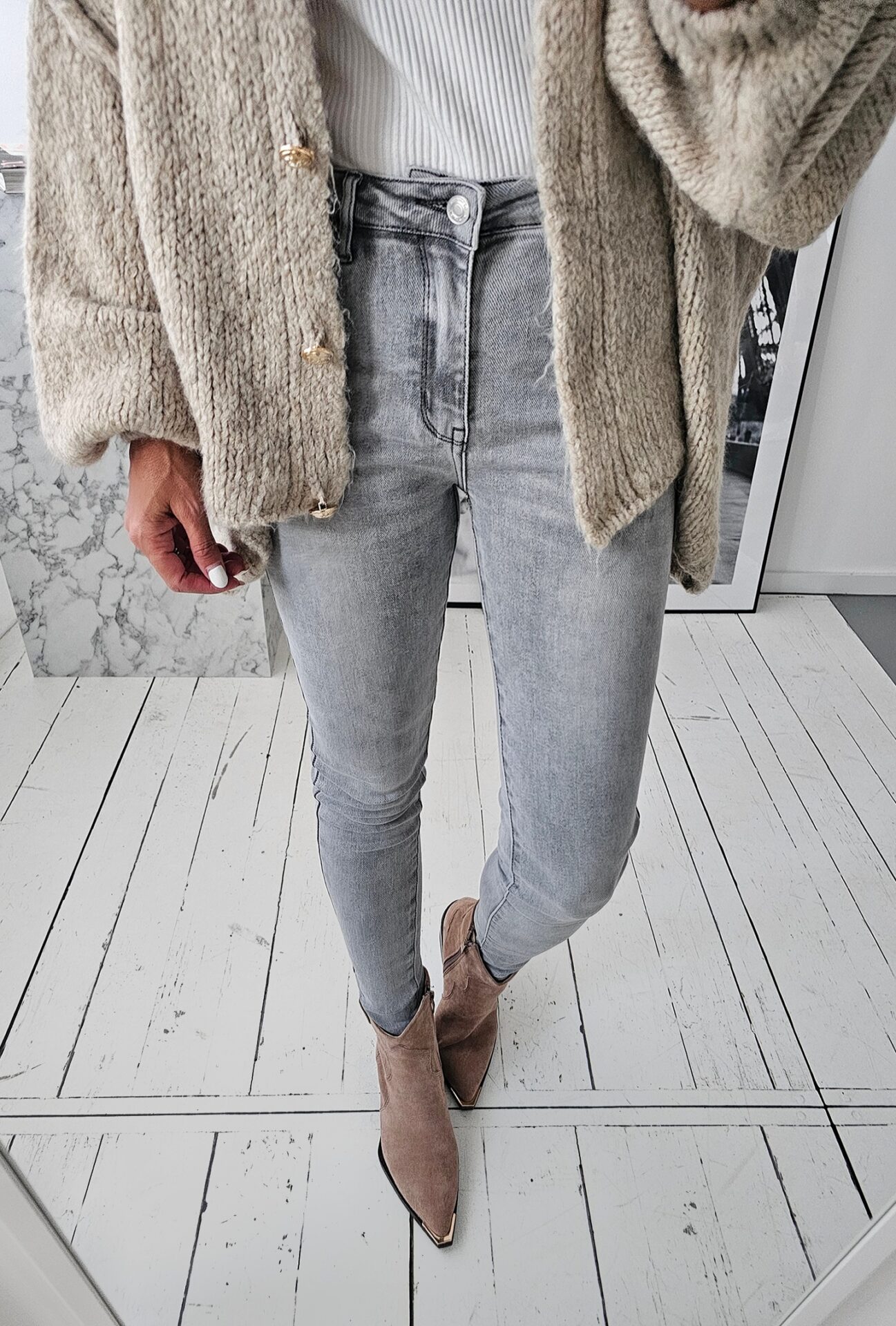 Mid Waist Skinny Jeans TWIGGY – clean light grey