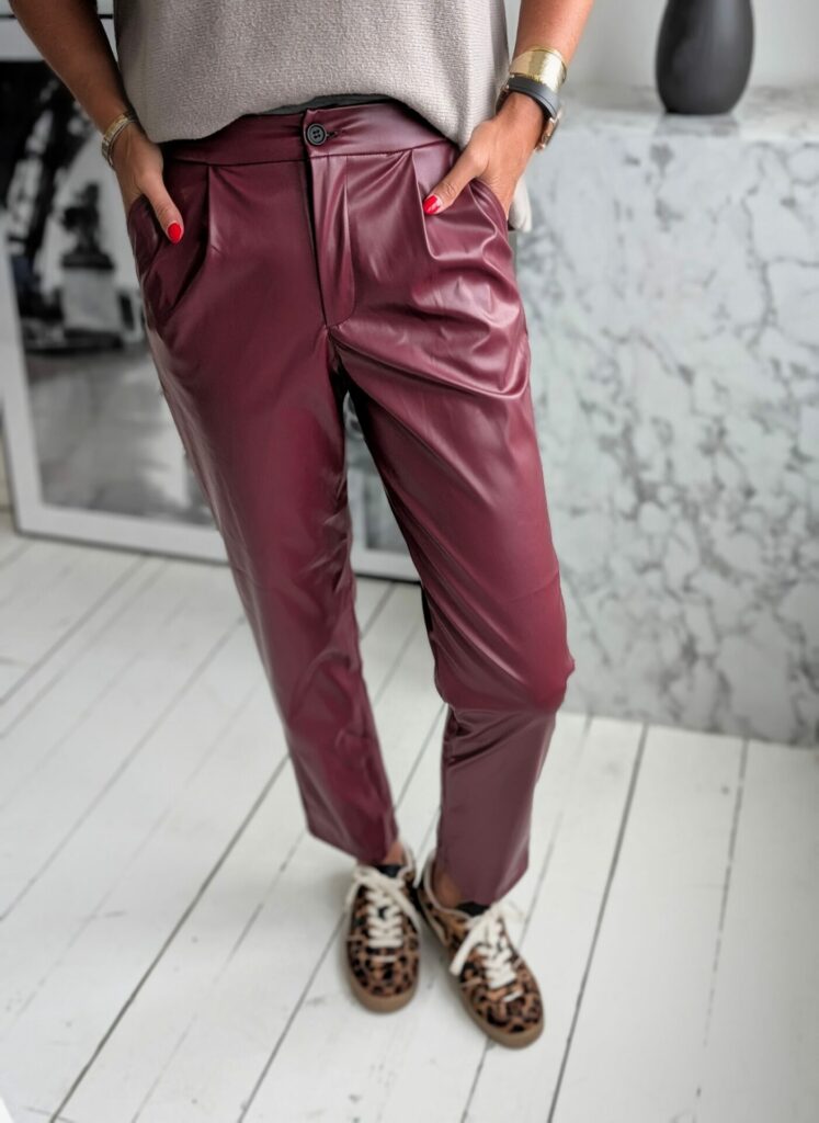 Lederhose SWAN bordeaux LuckyMe Online